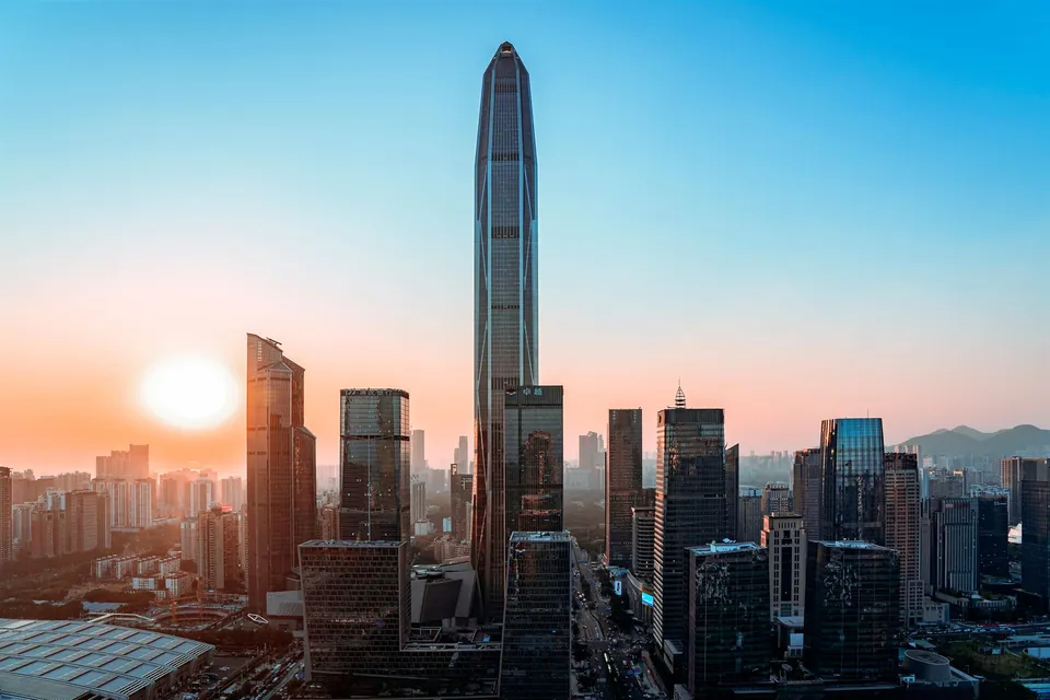 Rascacielos de Shenzhen al atardecer
